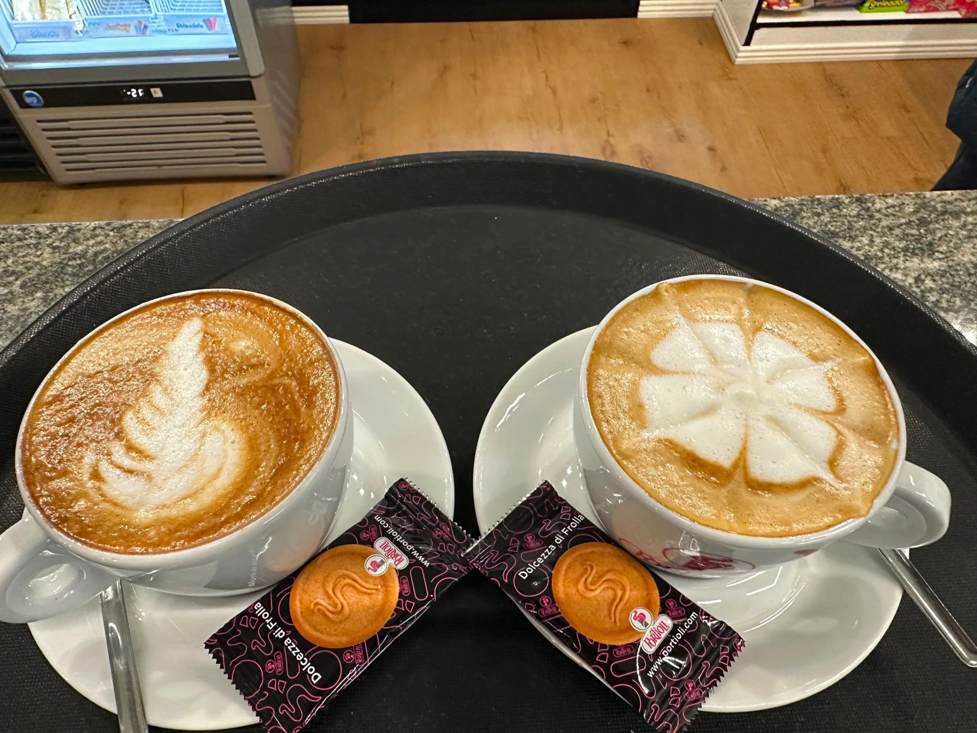Cappuccini con latte art